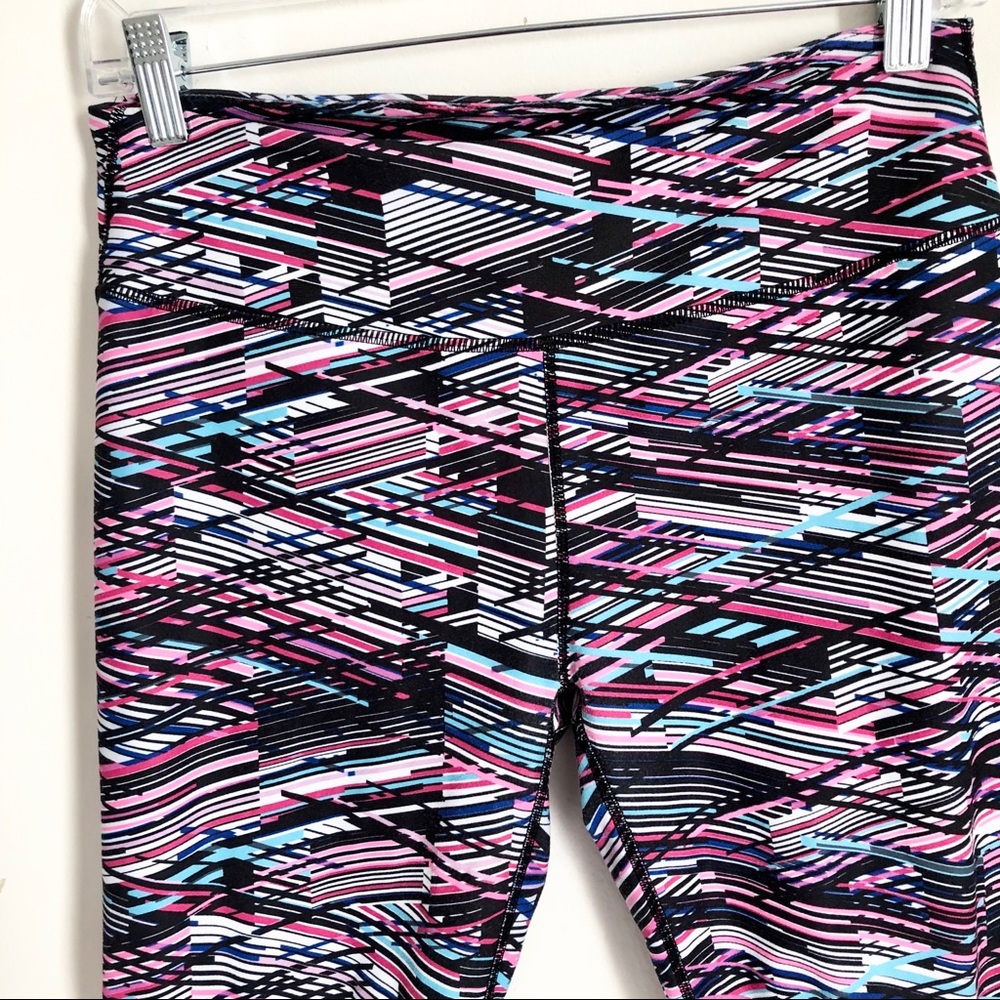 Fabletics Digital Static Print Zoey Capri Small - image 5